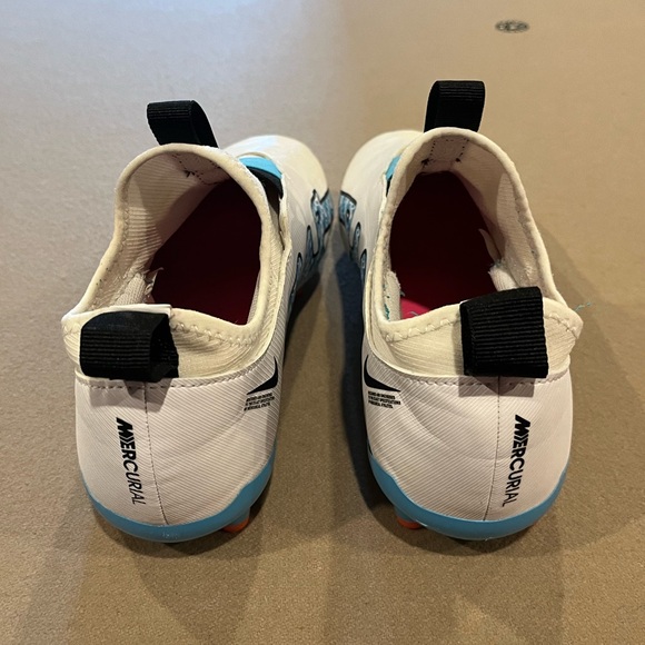 Nike JR Zoom Vapor 15 Academy FG/MG Soccer Cleats DJ5617-146 Size 6Y Women’s 7.5 - Picture 16 of 16